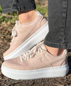 Nike Wmns Court Vision Alta Damesko