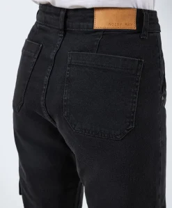 Noisy May Moni Utility Cargo