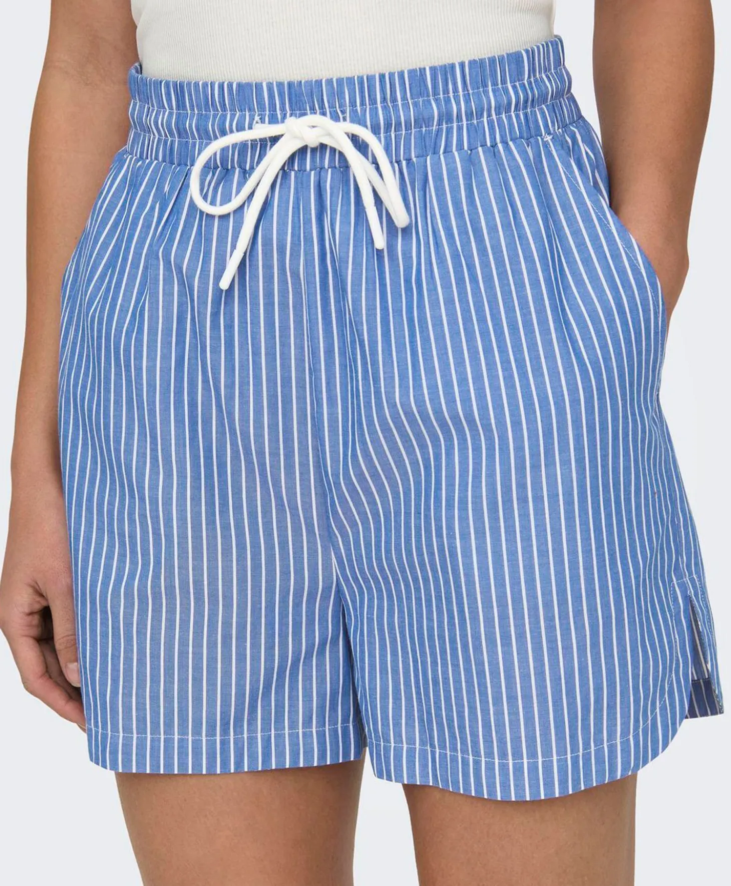 Only Arja Stripe Shorts