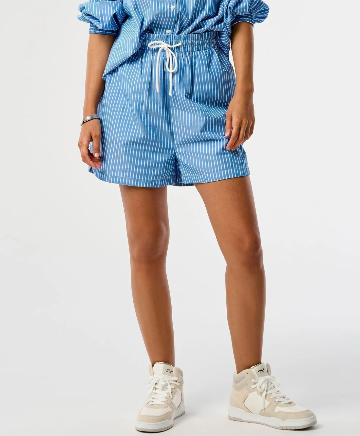 Only Arja Stripe Shorts