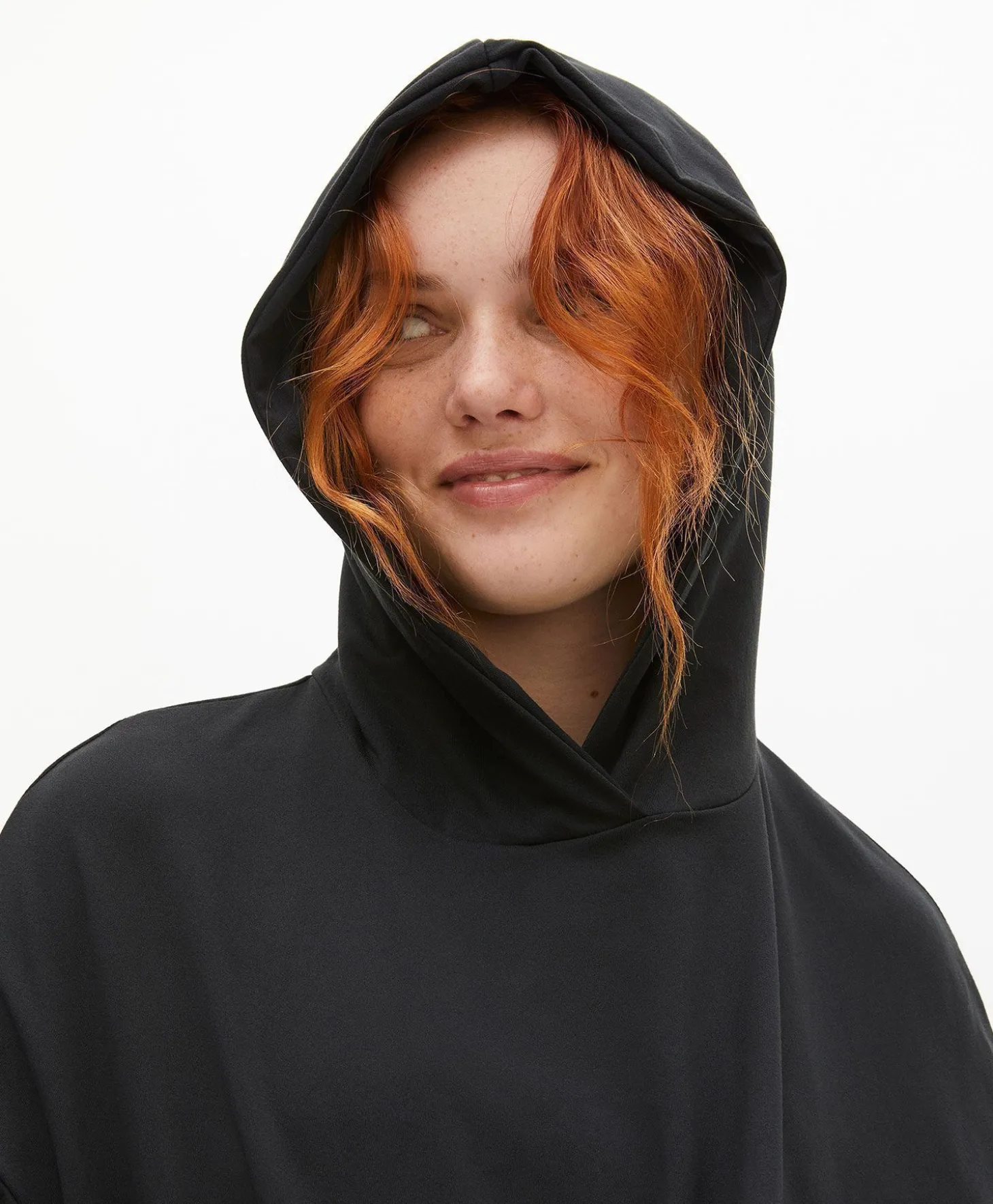 Röhnisch Soft Cropped Hoodie